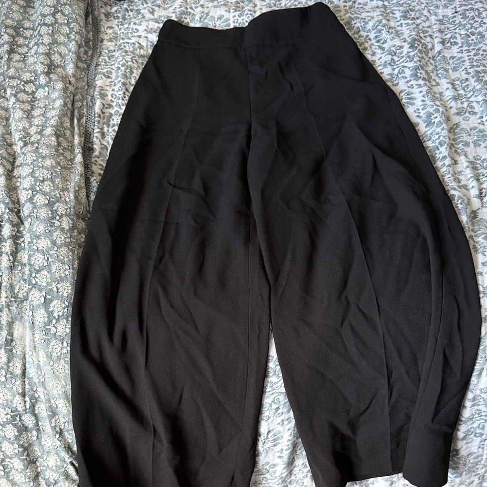 Zara Women's Black Wide-Leg Trousers